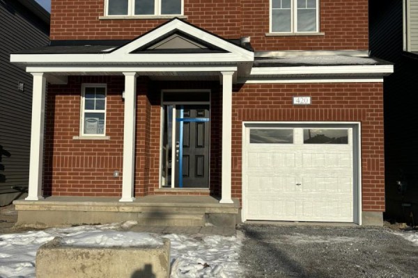 Eating area - 420 Meynell Street, Ottawa, ON K0A2Z0 Photo 2