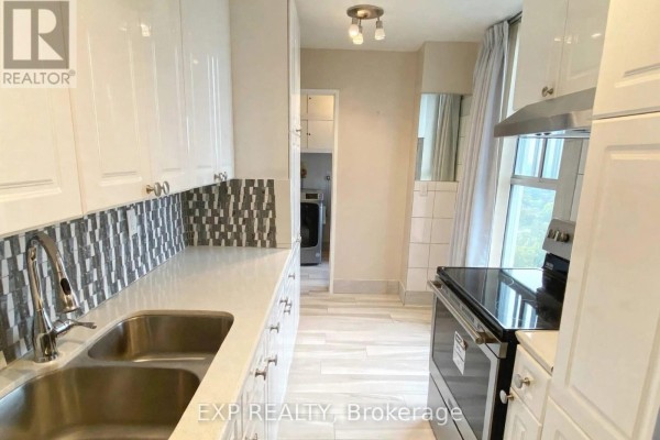 1704 - 420 Mill Road, Toronto, ON M9C1Z1 Photo 4