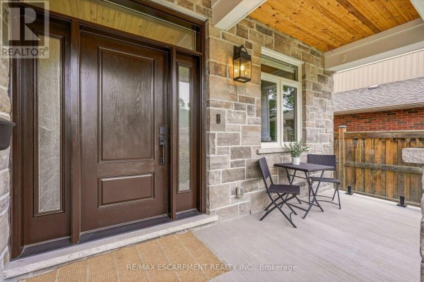 3pc Bathroom - 420 Oakwood Drive, Burlington, ON L7N1X2 Photo 2