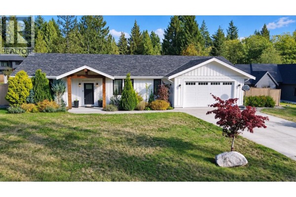 420 Solaz Place, Gibsons, BC, photo 2