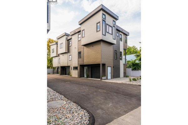 4200 30 Street, Vernon, BC V1T5G3 Photo 4