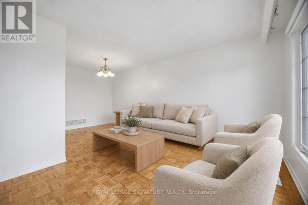 Kitchen - 4200 Greybrook Crescent, Mississauga, ON L4W3G6 Photo 5