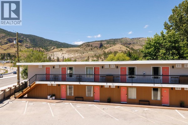 4201 Skaha Lake Road, Penticton, BC V2A0K4 Photo 3