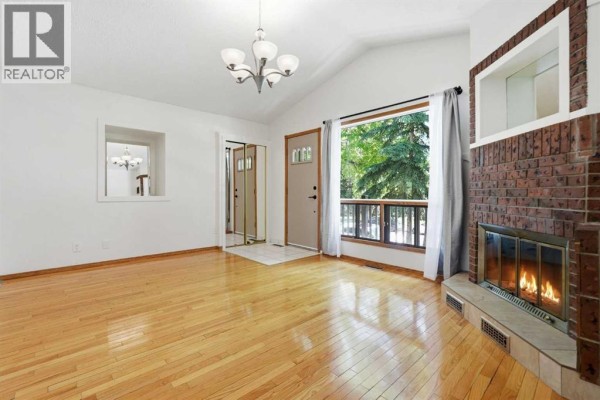 Kitchen - 4205 16 Street Sw, Calgary, AB T2T4H8 Photo 5