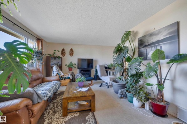 Kitchen - 4205 37 Av, Leduc, AB T9E6A5 Photo 3