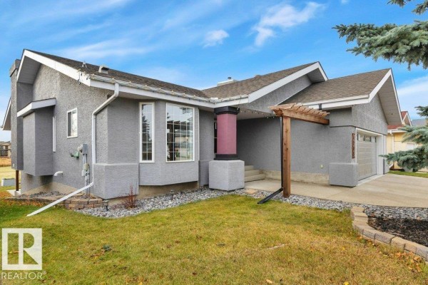 Kitchen - 4205 43 Av, Beaumont, AB T4X1M5 Photo 3