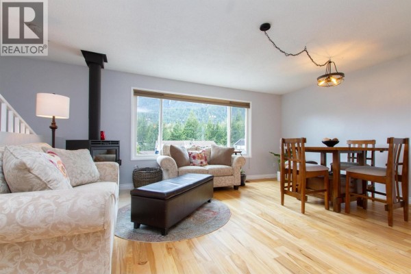 42056 Birken Road, Squamish, BC V0N1H0 Photo 5