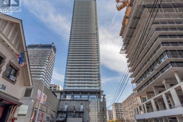 Family room - 4206 - 501 Yonge Street, Toronto, ON M4Y1Y4 Photo 2