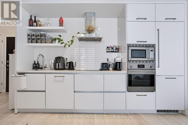 4207 - 2221 Yonge Street, Toronto, ON M4S2B4 Photo 4