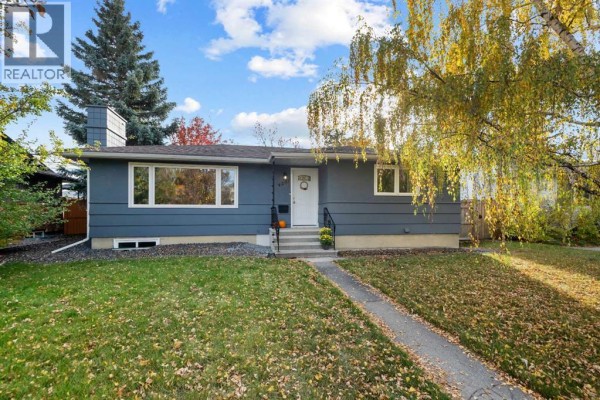 4207 5 Avenue Sw, Calgary, AB, photo 2