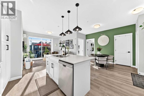 Living room - 4208, 200 Seton Circle Se, Calgary, AB T3M3P7 Photo 4