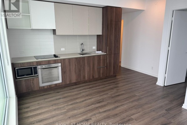 4209 - 7890 Jane Street, Vaughan, ON L4K0K9 Photo 5