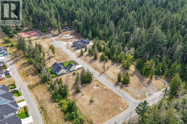 421 (lot 14) Camassia Close, Qualicum Beach, BC V9K2T3 Photo 5