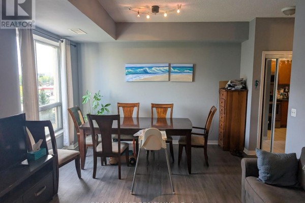 Dining room - 421 - 1 Maison Parc Court, Vaughan, ON L4J9K1 Photo 2