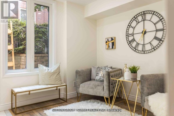 Primary Bedroom - 421 - 12 Douro Street, Toronto, ON M6K0A1 Photo 4