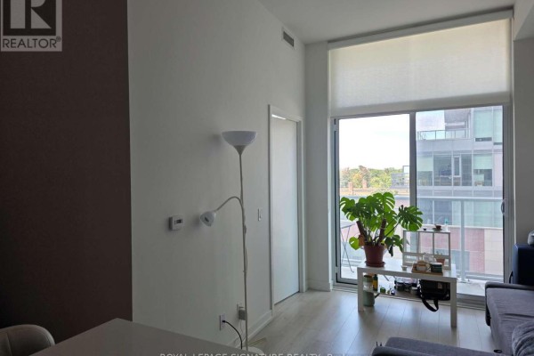 421 - 33 Helendale Avenue, Toronto, ON, photo 2