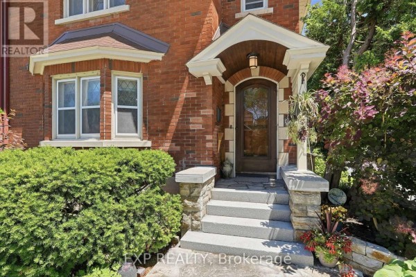 421 Hamilton Avenue S, Ottawa, ON K1Y1E2 Photo 2