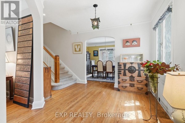 421 Hamilton Avenue S, Ottawa, ON K1Y1E2 Photo 3