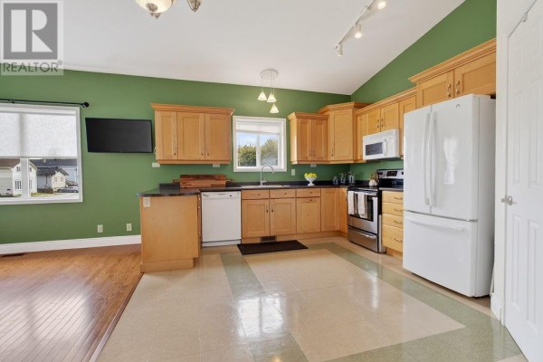 Living room - 421 King, Greater Sudbury, ON P3B2K9 Photo 3