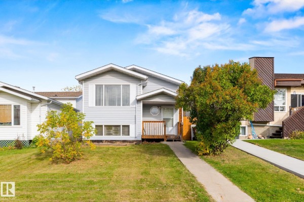 Residential for sale at 4210 50 Av, Cold Lake, AB - MLS® OHFzvb