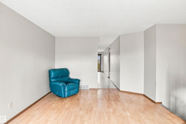 Family room - 4210 50 Av, Cold Lake, AB T9M2B3 Photo 4