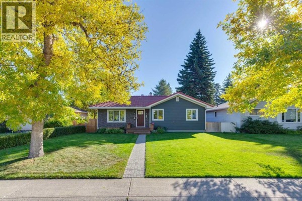 4212 45 Street Sw, Calgary
