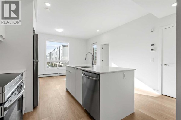 Kitchen - 4216, 8500 19 Avenue, Calgary, AB T2A7V1 Photo 3