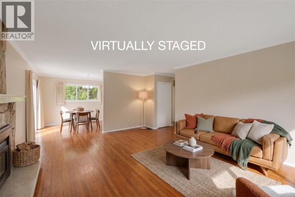 4218 Thornhill Cres, Saanich, BC, photo 3