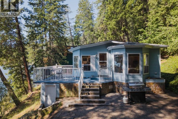 Full bathroom - 4218 Woodbury Village Road, Ainsworth, BC V0G1M0 Photo 2