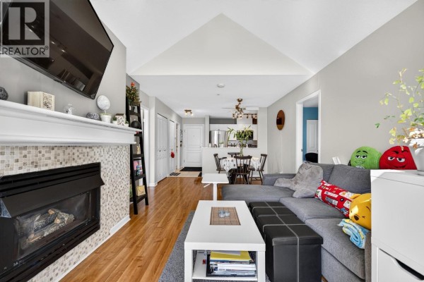 422 12639 No.2 Road, Richmond, BC V7E6N6 Photo 5