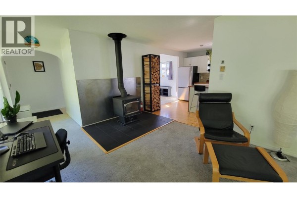 Dining room - 422 Dogwood Avenue, Sicamous, BC V0E2V1 Photo 4