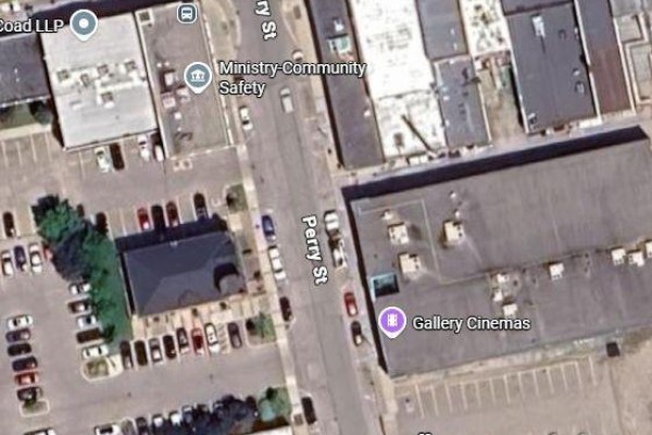 422 Dundas Street, Woodstock, ON N4S1C1 Photo 4