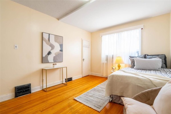 Bedroom - 422 Powers Street, Winnipeg, MB R2W4R4 Photo 5