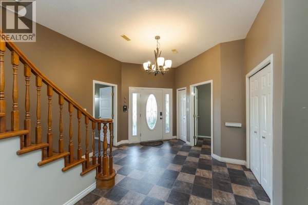 Dining room - 4224 Avison Place, Prince George, BC V2N5L2 Photo 4