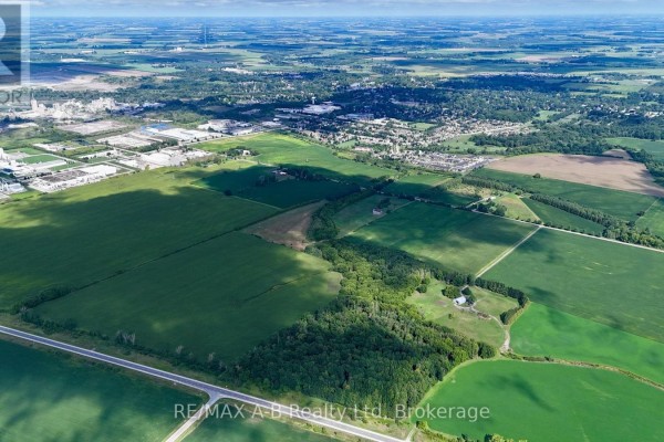4225 Line 7, Perth South, ON N4X1C7 Photo 5