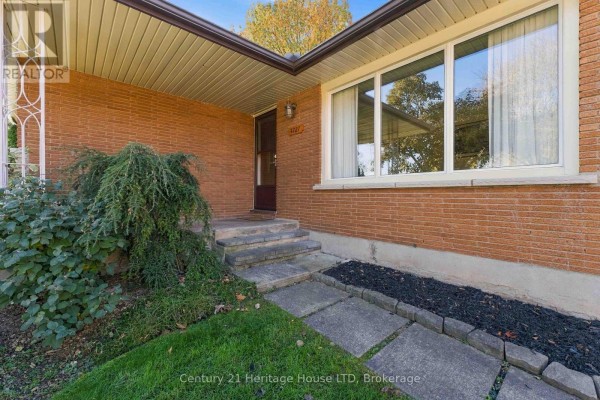 Games room - 4227 Pettit Avenue, Niagara Falls, ON L2E6K6 Photo 3