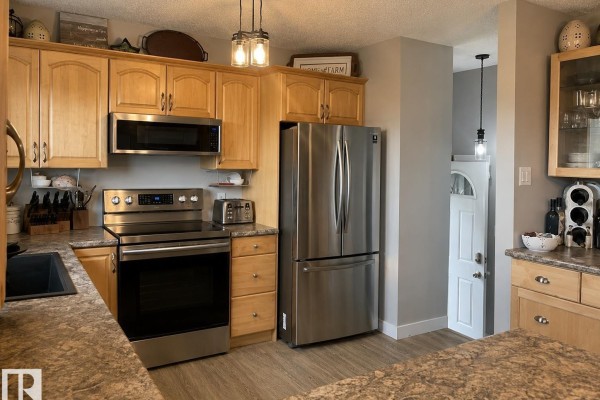 Family room - 4229 48a St, Vegreville, AB T9C1B2 Photo 4