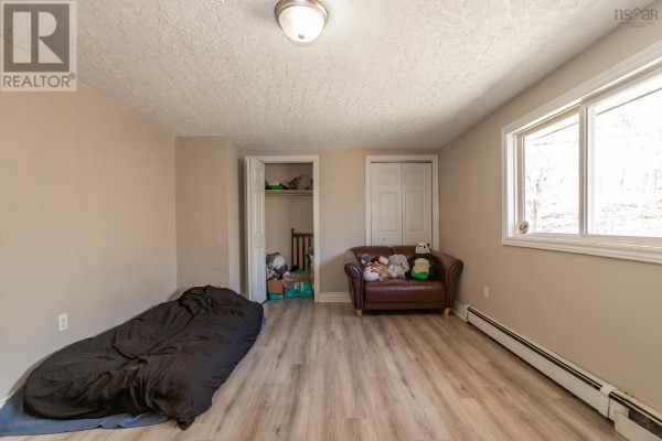423 - 425 Canaan Avenue, Highbury, NS B4N3V8 Photo 5