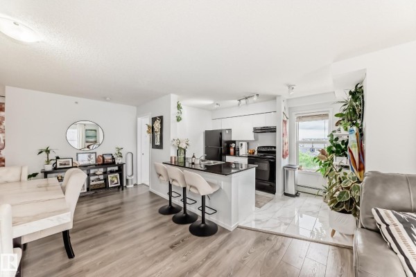 Den - #423 18126 77 St Nw, Edmonton, AB T5Z0N7 Photo 4