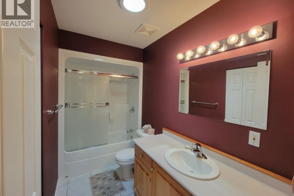 Bedroom - 423 Vanderlinde Drive, Keremeos, BC V0X1N2 Photo 5
