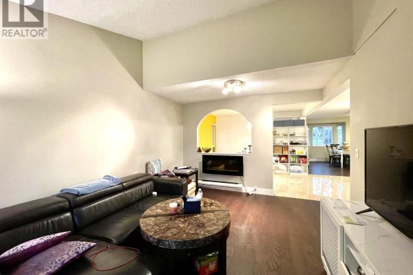 4231 Corless Road, Richmond, BC V7C1N1 Photo 4