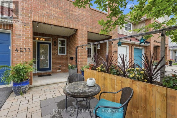 4233 Kelly Farm Drive, Ottawa, ON, photo 3