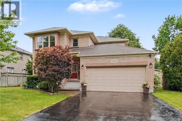 4237 Millcroft Park Drive, Burlington, ON, photo 2