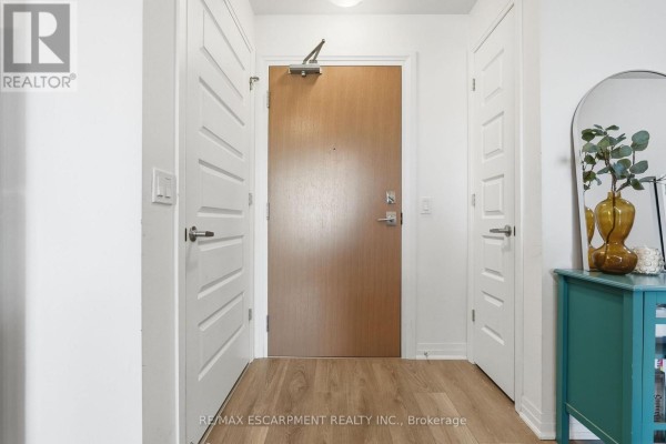 Bedroom - 424 - 1105 Leger Way, Milton, ON L9E1K7 Photo 3