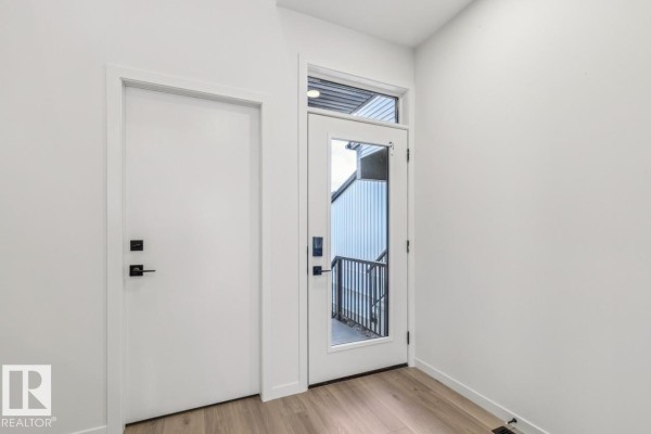Primary Bedroom - 424 30 St Sw, Edmonton, AB T6X3C9 Photo 4