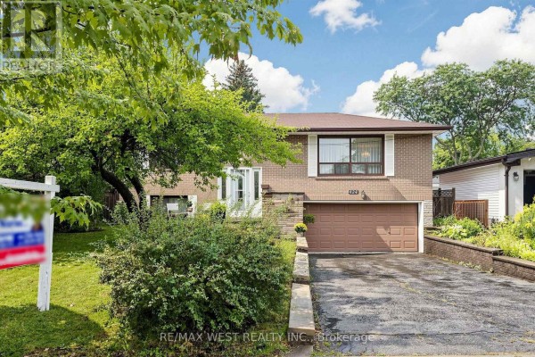 424 Brimorton Drive, Toronto, ON, photo 2