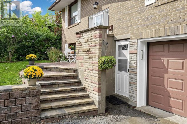424 Brimorton Drive, Toronto, ON, photo 3