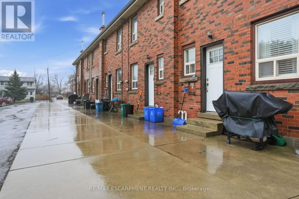 424 East 42nd Street, Hamilton, ON, photo 2
