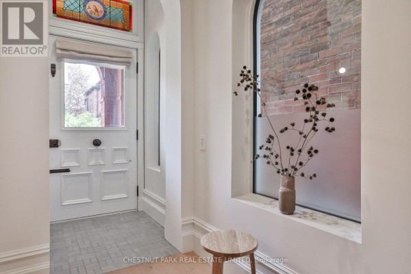 Bathroom - 424 Euclid Avenue, Toronto, ON M6G2S9 Photo 2