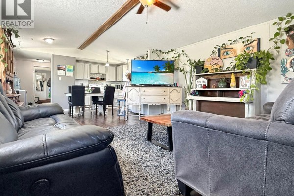 Kitchen - 424 Jerome Street, Webb, SK S0N2X0 Photo 5